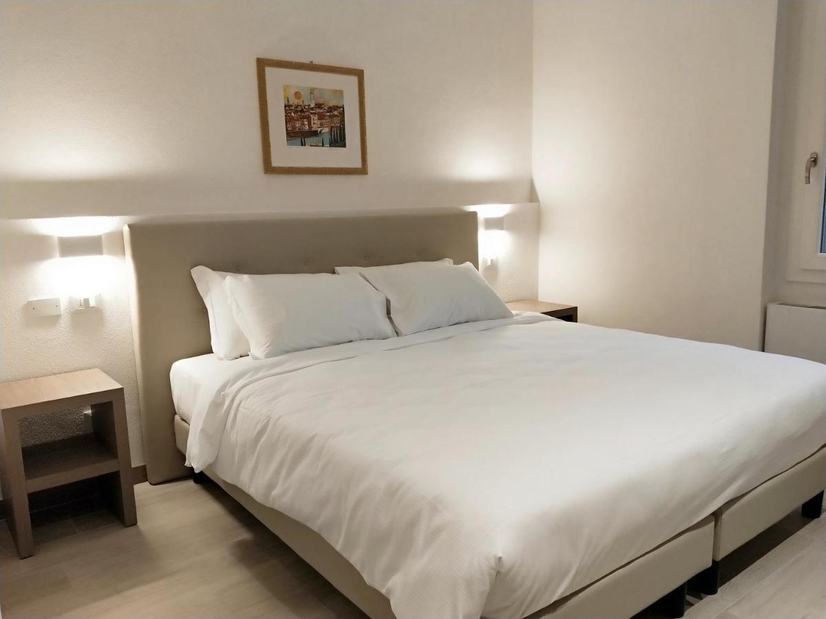 Via Poma Apartments&Rooms - Verona — Photos 3
