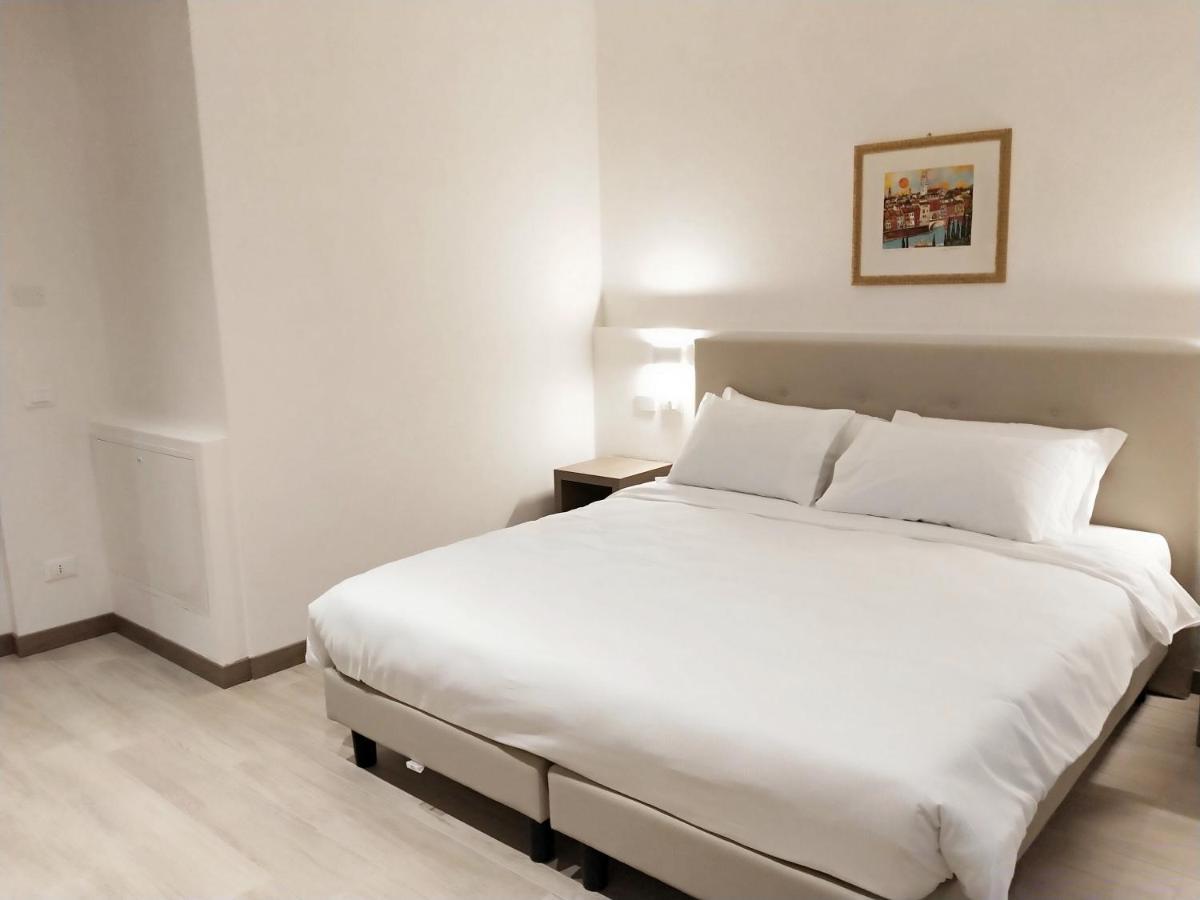 Via Poma Apartments&Rooms - Verona — Photos 2